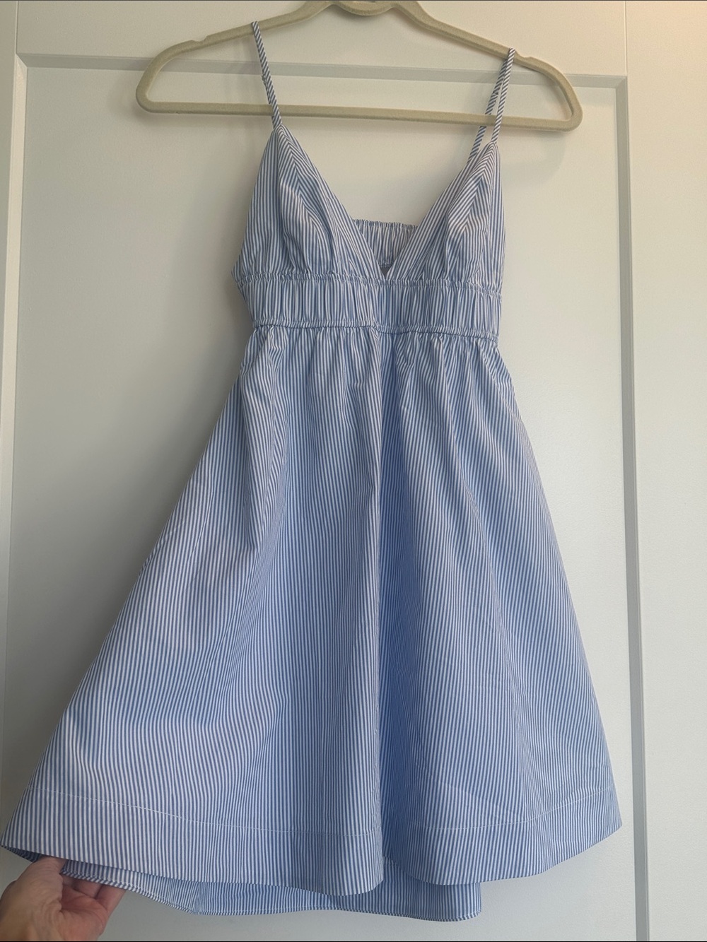 Women's Blue and White Striped Sleeveless Summer Dress - Picture 7 of 8